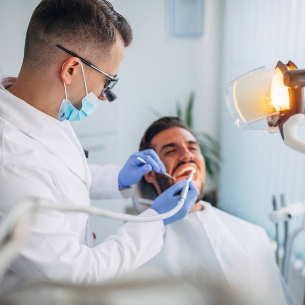 What to Do If You Have a Dental Emergency 8